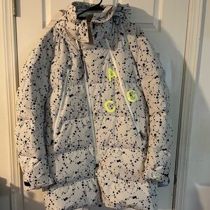 Nike Acg down fill insulated parka jacket